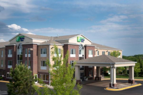 Holiday Inn Express Hotel & Suites Chanhassen, an IHG Hotel